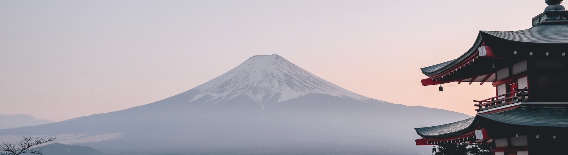 Ski touring Mount Fuji San