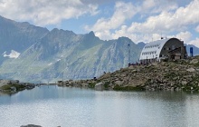 Gran Paradiso Ascent (4061m), Victor Emmanuel II refuge