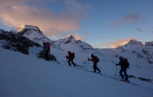 Face au Mont-Blanc, les Aiguilles Rouges